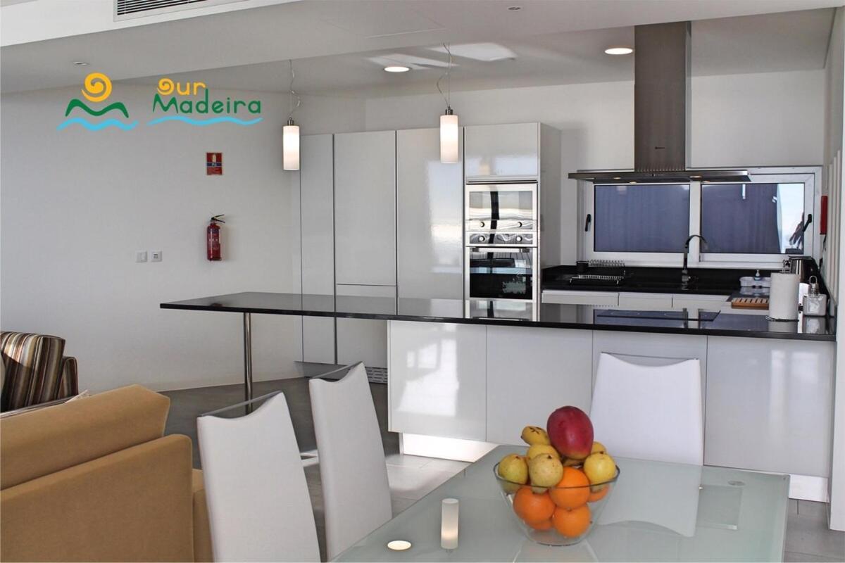 Villa Ourmadeira - Cliffscape, Panoramic Seaviews à Estreito Da Calheta Extérieur photo