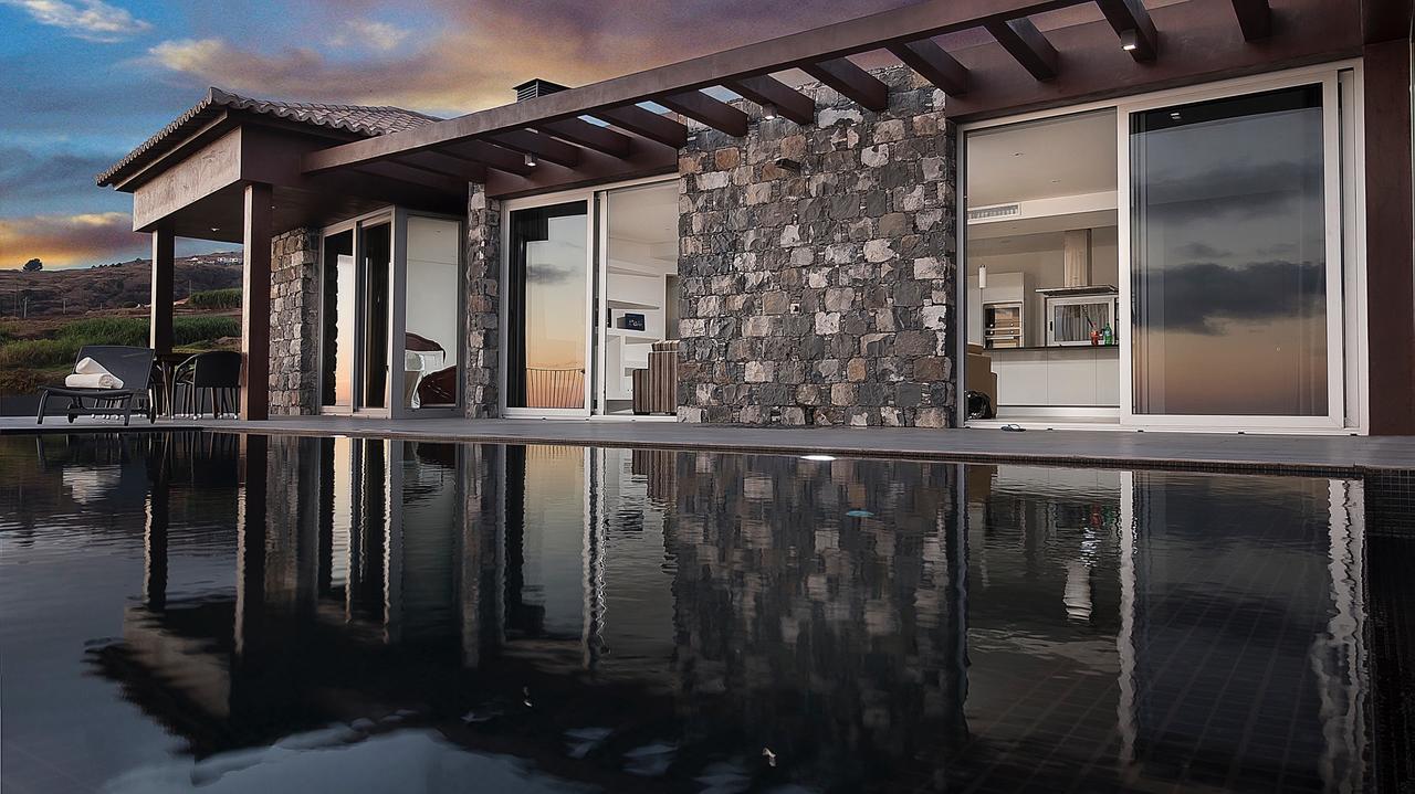 Villa Ourmadeira - Cliffscape, Panoramic Seaviews à Estreito Da Calheta Extérieur photo